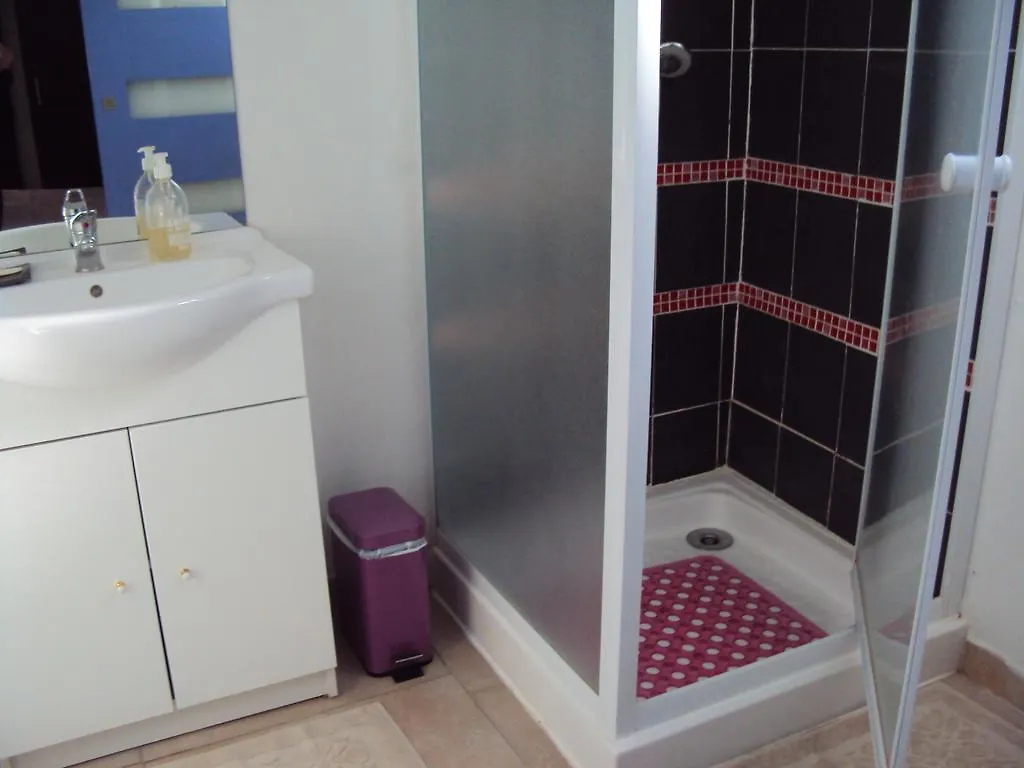 La Douloire Hotel Pernes-les-Fontaines 0*,  France